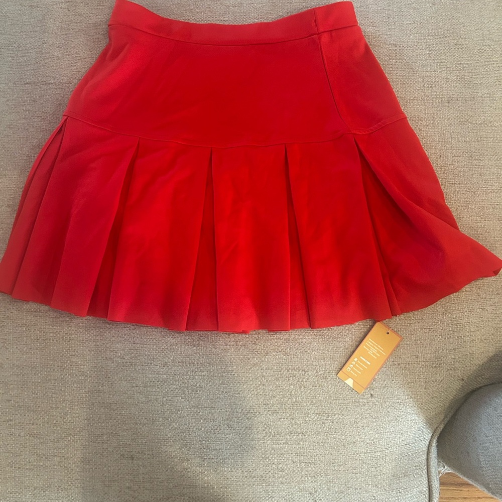 Elegant Red Pleated Tennis Skirt